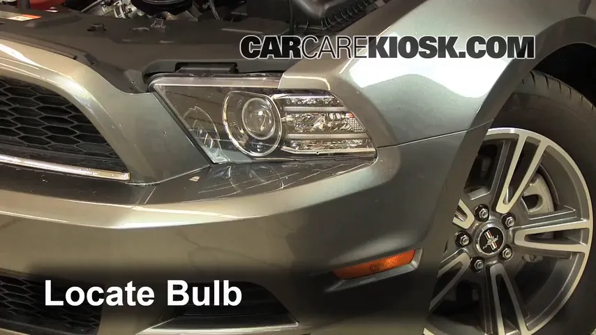 2013 Ford Mustang 3.7L V6 Convertible Lights Turn Signal - Front (replace bulb)
